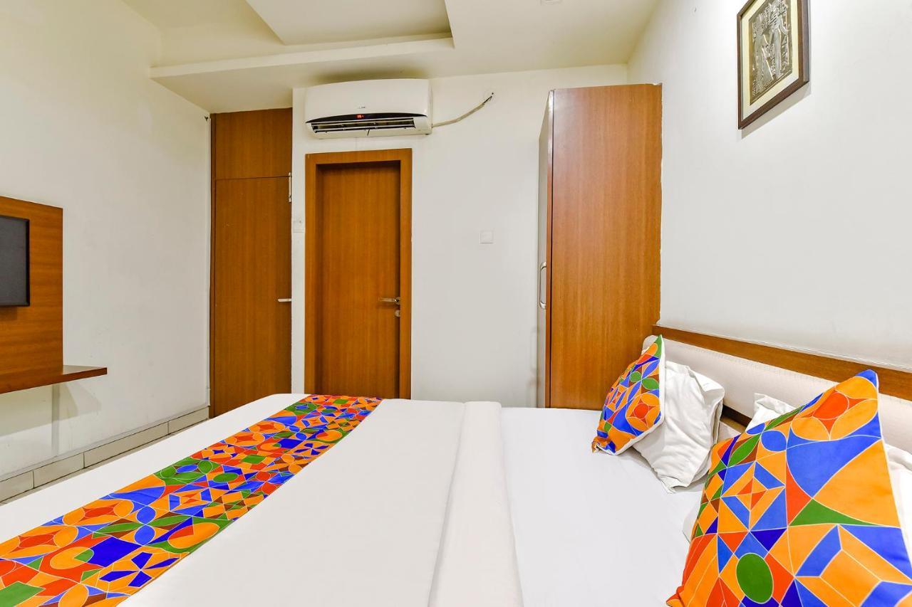 Fabhotel Prime Square 36 Кота Экстерьер фото